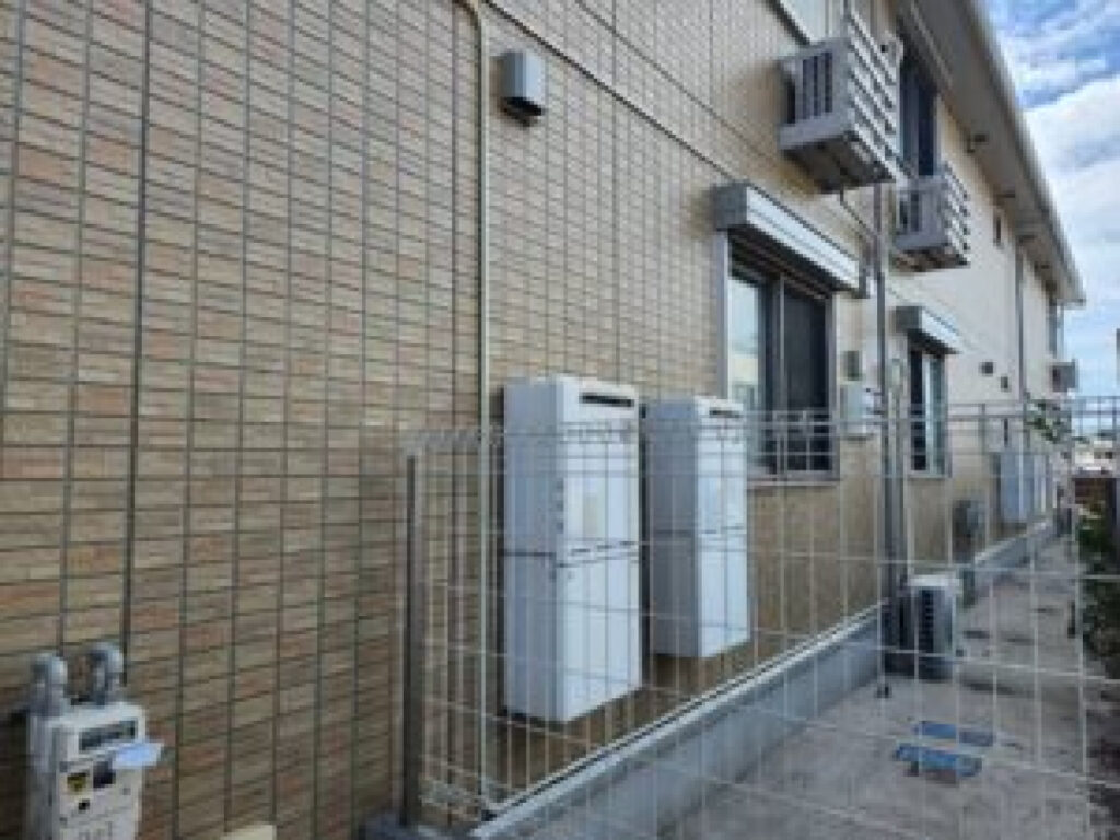 付帯部は、外壁や屋根と統一感のあるカラーで仕上げ、建物全体が引き締まった印象になりました。